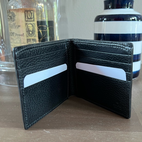 Gucci Embossed Bifold leather Wallet - Picture 4 of 4